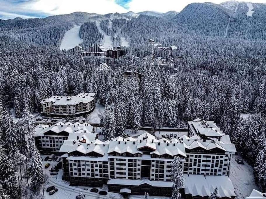 Апартамент - Боровец Хотел "Боровец Гардънс" A 44 Exterior photo